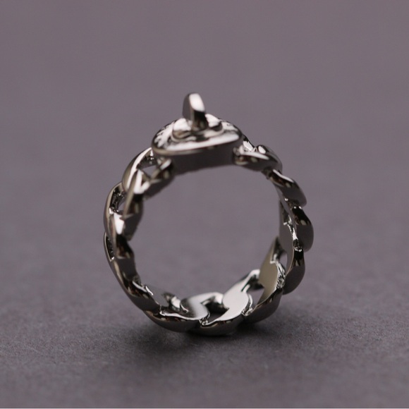 Marc Jacobs Silver Katie Turnlock Chain Ring size 7 - Picture 5 of 7